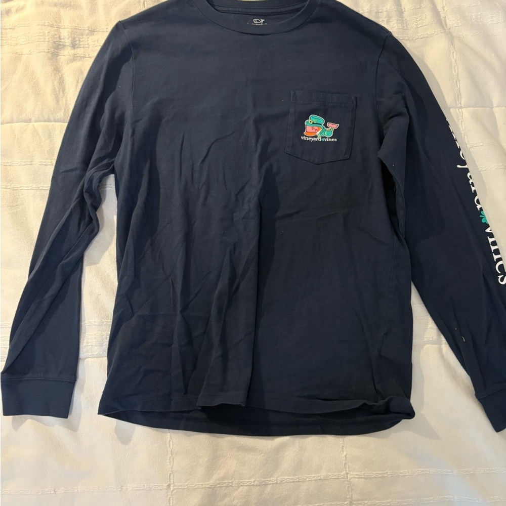 Vineyard Vines Navy Long Sleeve with Pocket Graphic